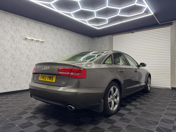 Audi A6 view 4