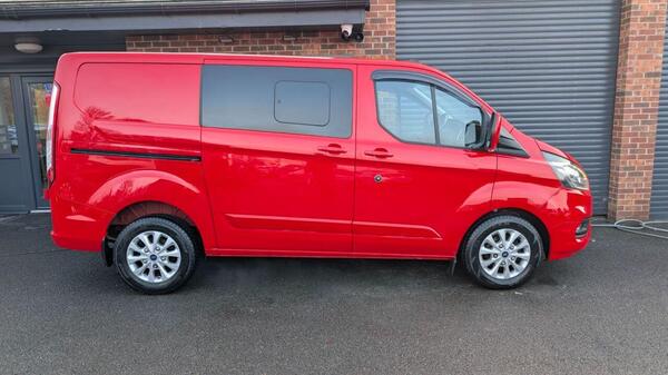 Ford Transit Custom view 2