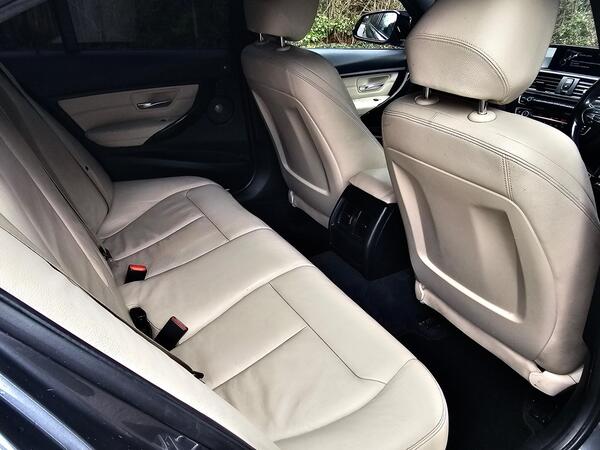 BMW 3 Series view 6
