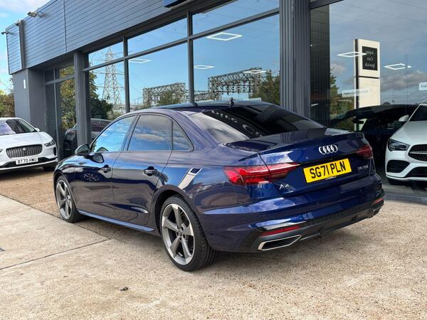 Audi A4 view 5