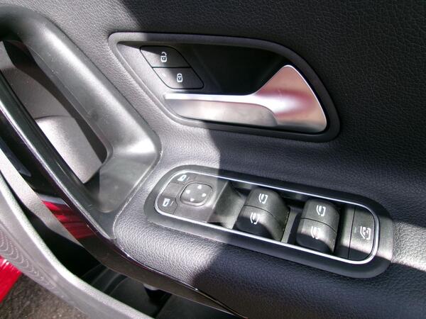 2020 Mercedes-Benz A Class 1.3 A180 SE Euro 6 (s/s) 5dr