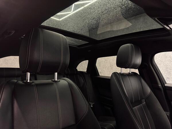 Land Rover Range Rover Velar view 5