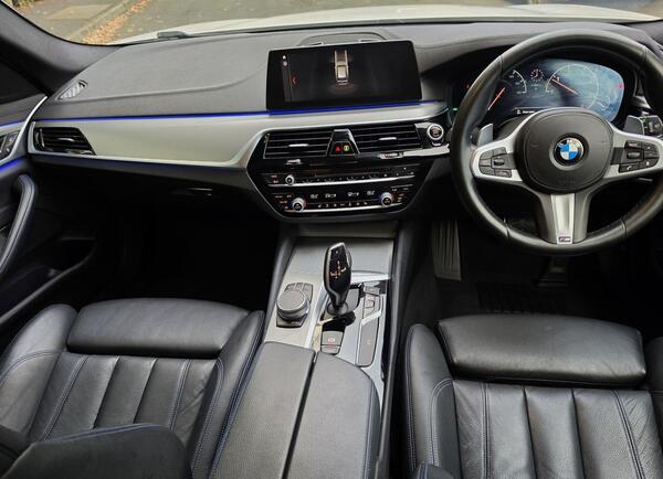 2019 BMW 5 Series 2.0 520d M Sport Touring Auto Euro 6 (s/s) 5dr