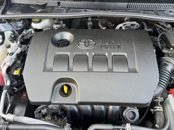 Toyota Avensis view 7