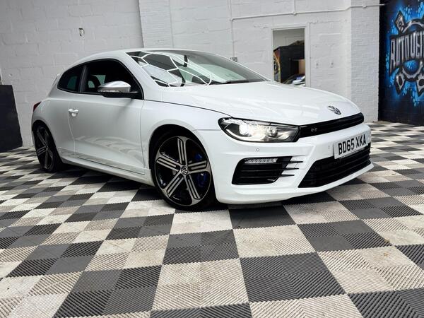 Volkswagen Scirocco view 2