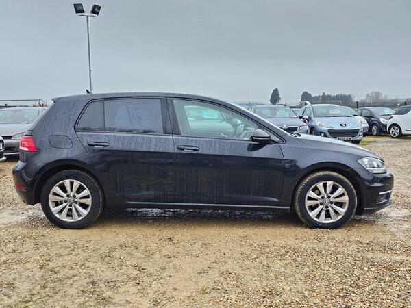 Volkswagen Golf view 5