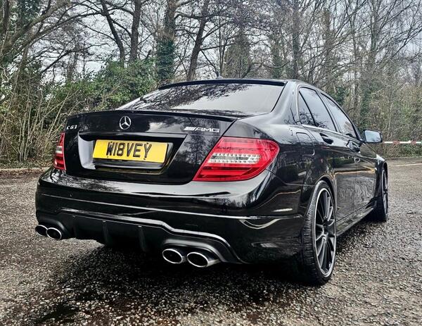 Mercedes-Benz C-Class view 3