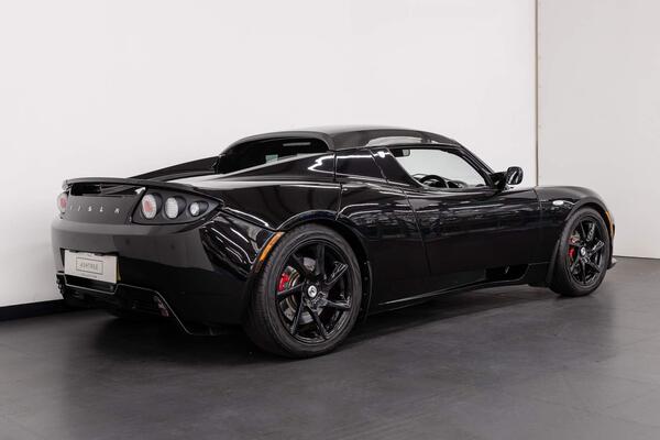 Tesla Roadster view 3