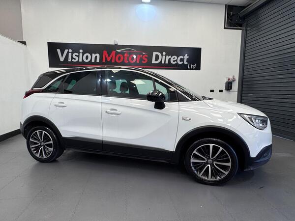 Vauxhall Crossland X view 3