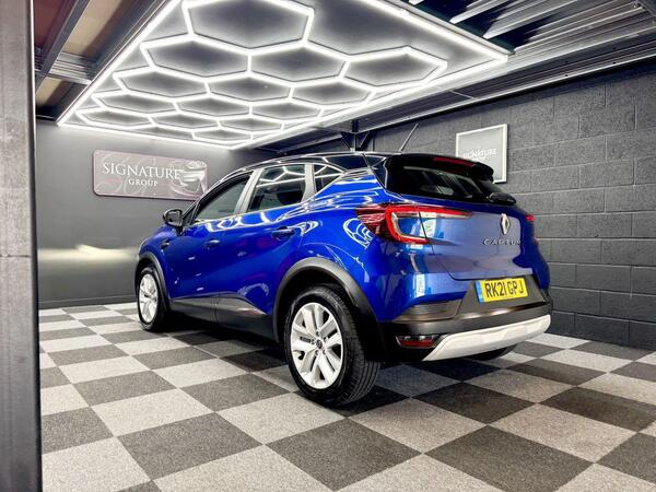 Renault Captur view 3