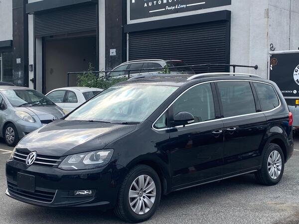 Volkswagen Sharan view 4