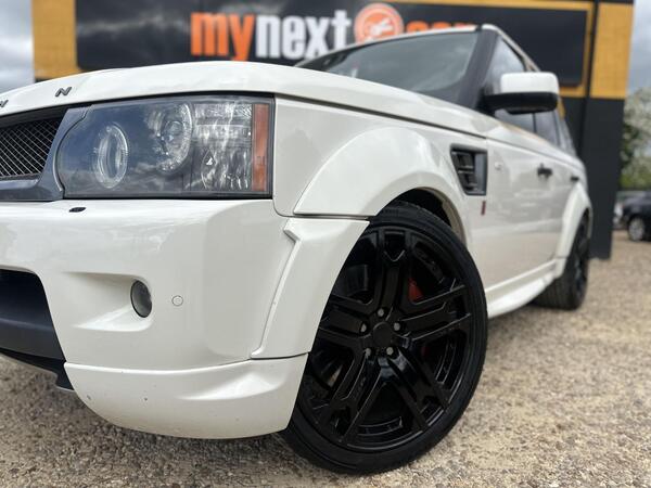 Land Rover Range Rover view 5
