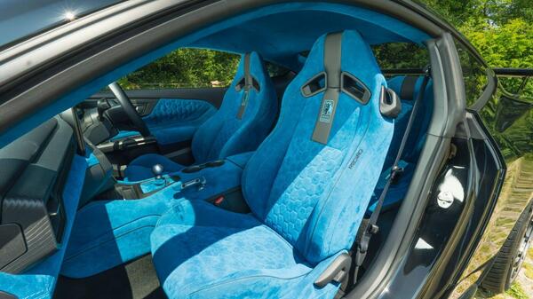 Ford Mustang view 6