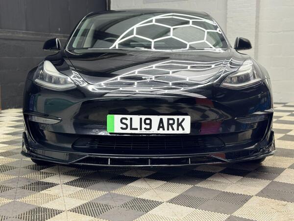 Tesla Model 3 view 3