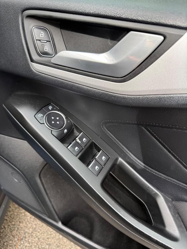 2019 Ford Focus 1.0T EcoBoost Zetec Euro 6 (s/s) 5dr