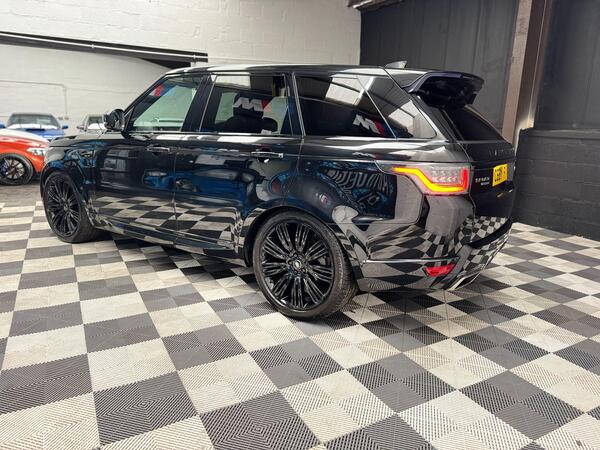 Land Rover Range Rover view 4