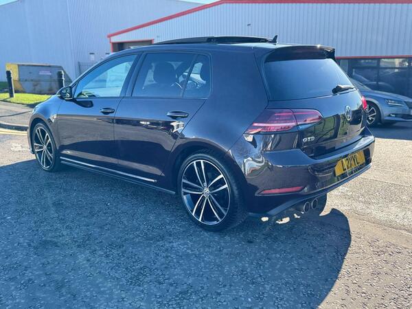 Volkswagen Golf view 7