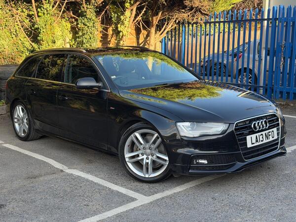 Audi A4 Avant: Front Right