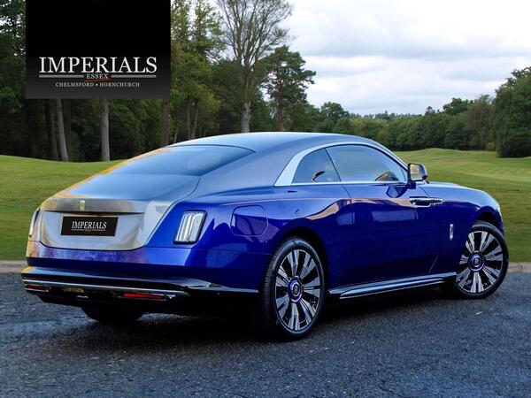 Rolls-Royce Spectre view 4