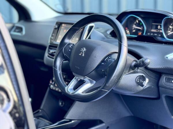 Peugeot 2008 view 7