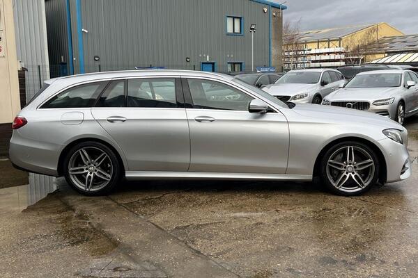 Mercedes-Benz E-Class view 7