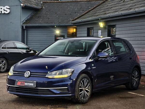 Volkswagen Golf view 5