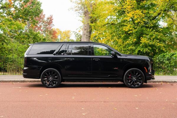 Cadillac Escalade view 3