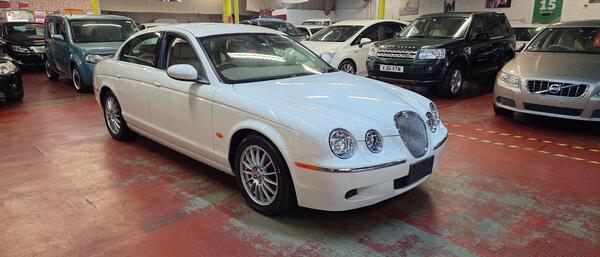 Jaguar S Type view 3