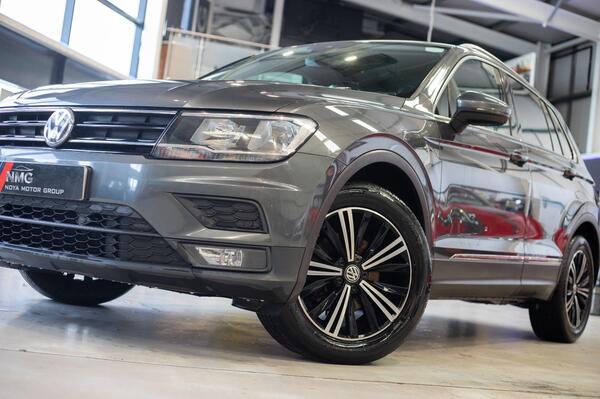 Volkswagen Tiguan view 6