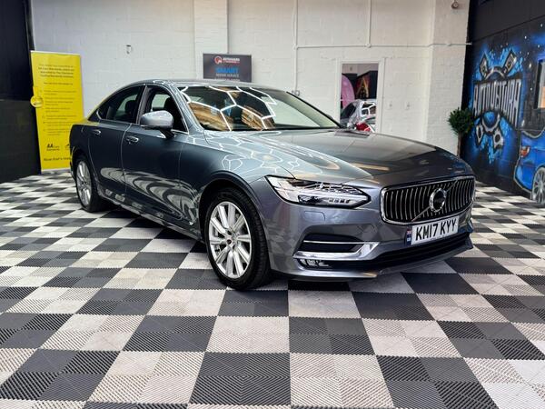 Volvo S90 view 3