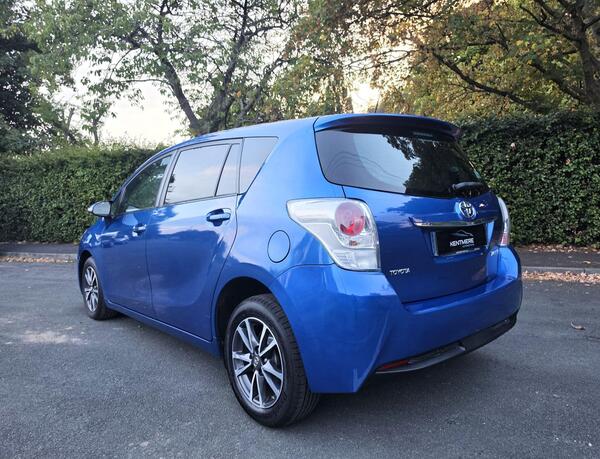 2014 Toyota Verso 1.8 V-Matic Icon Multidrive S Euro 5 5dr Euro 5