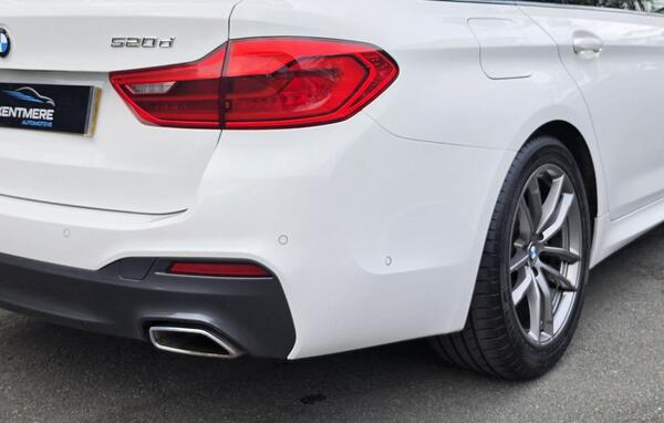2019 BMW 5 Series 2.0 520d M Sport Touring Auto Euro 6 (s/s) 5dr