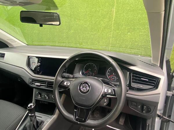 2018 Volkswagen Polo 1.0 TSI SE Euro 6 (s/s) 5dr