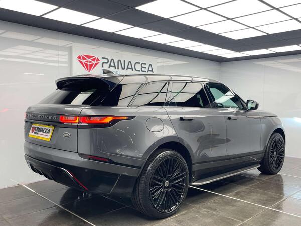Land Rover Range Rover Velar view 3
