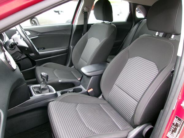 2024 Kia Ceed 1.5 T-GDi 2 Euro 6 (s/s) 5dr Non-ADAP
