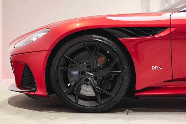 Aston Martin DBS view 4