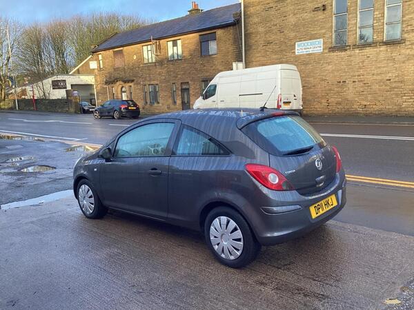 Vauxhall Corsa view 7