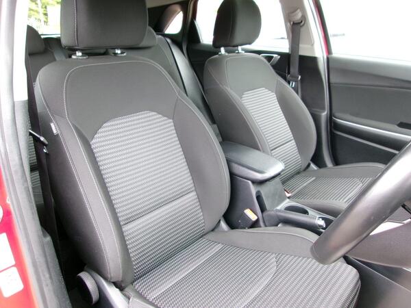 2024 Kia Ceed 1.5 T-GDi 2 Euro 6 (s/s) 5dr Non-ADAP