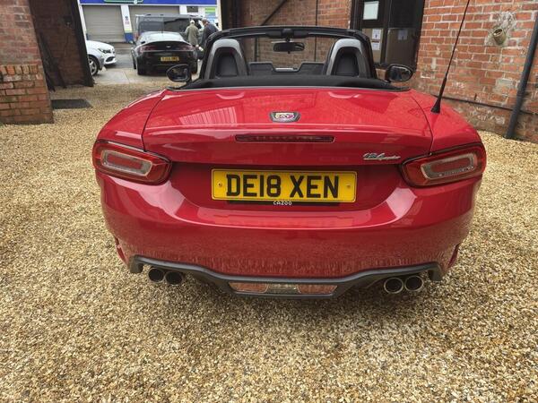 Abarth 124 Spider view 5