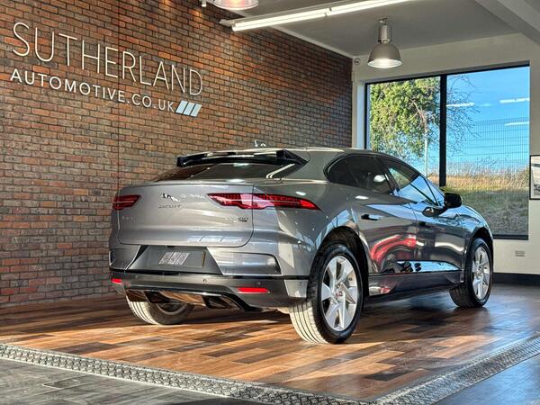 Jaguar I Pace view 6