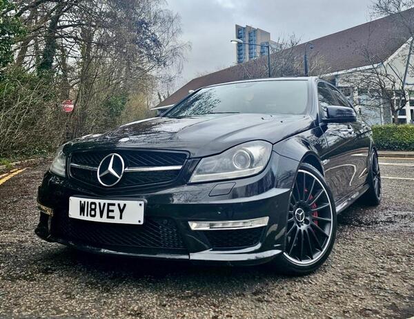 Mercedes-Benz C-Class view 5
