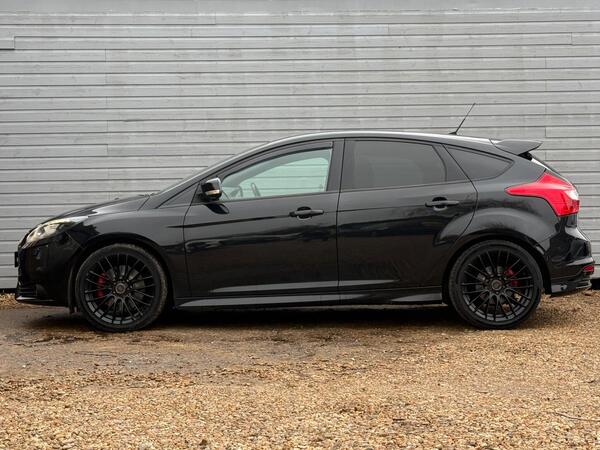 Ford Focus view 7