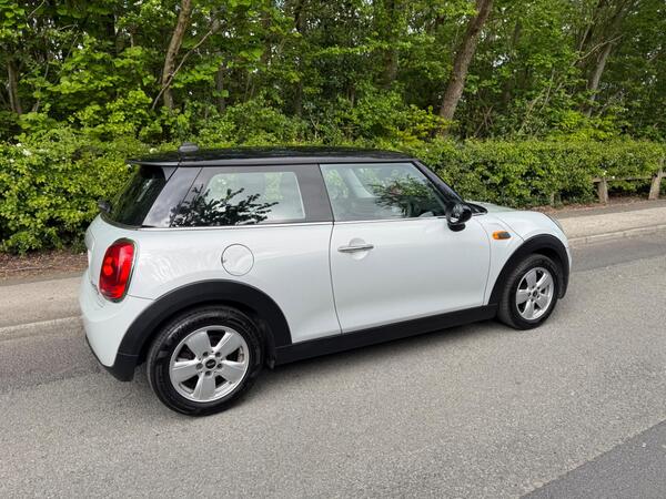 2014 MINI Hatch 1.5 Cooper D Euro 6 (s/s) 3dr