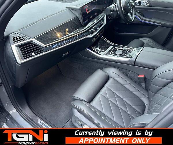BMW X5 view 5
