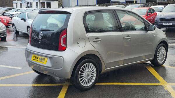 Volkswagen up! view 7