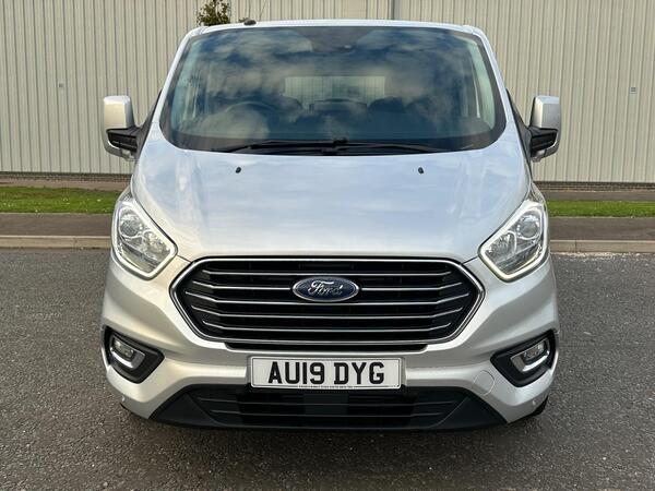 Ford Tourneo Custom view 5