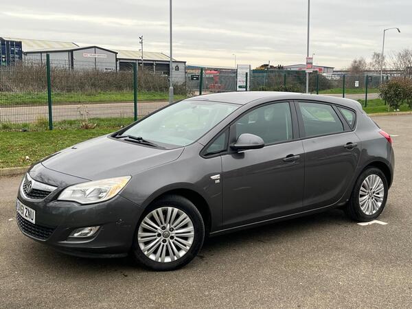 Vauxhall Astra view 2