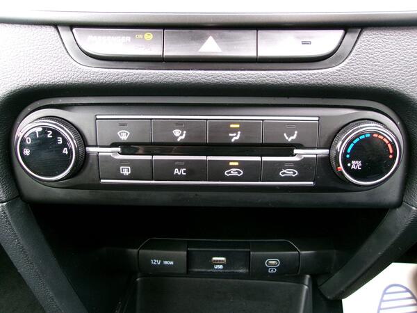 2024 Kia Ceed 1.5 T-GDi 2 Euro 6 (s/s) 5dr Non-ADAP
