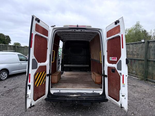 2021 Volkswagen Crafter 2.0 TDI CR35 Trendline RWD MWB Euro 6 (s/s) 5dr