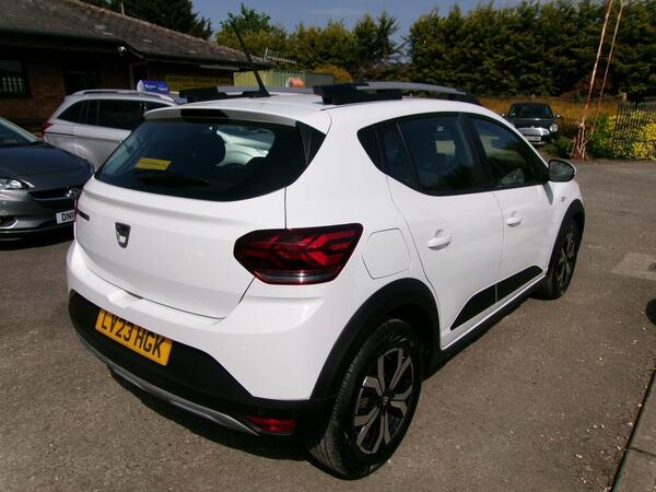 2023 Dacia Sandero Stepway 1.0 TCe Prestige Euro 6 (s/s) 5dr